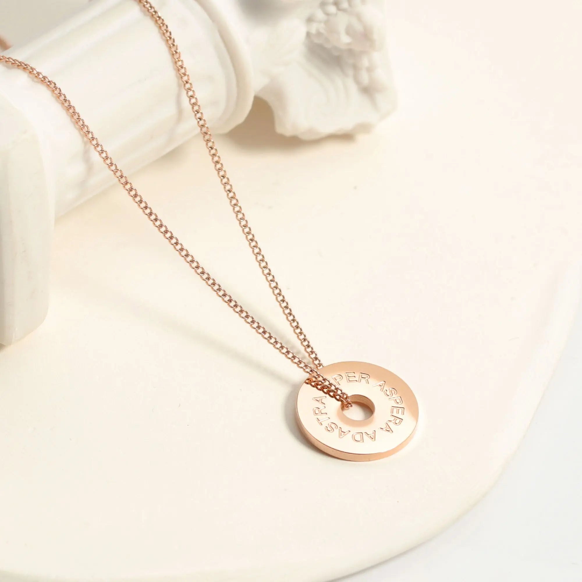 PER ASPERA AD ASTRA - Circle Halskette Halskette Simple Pledge
