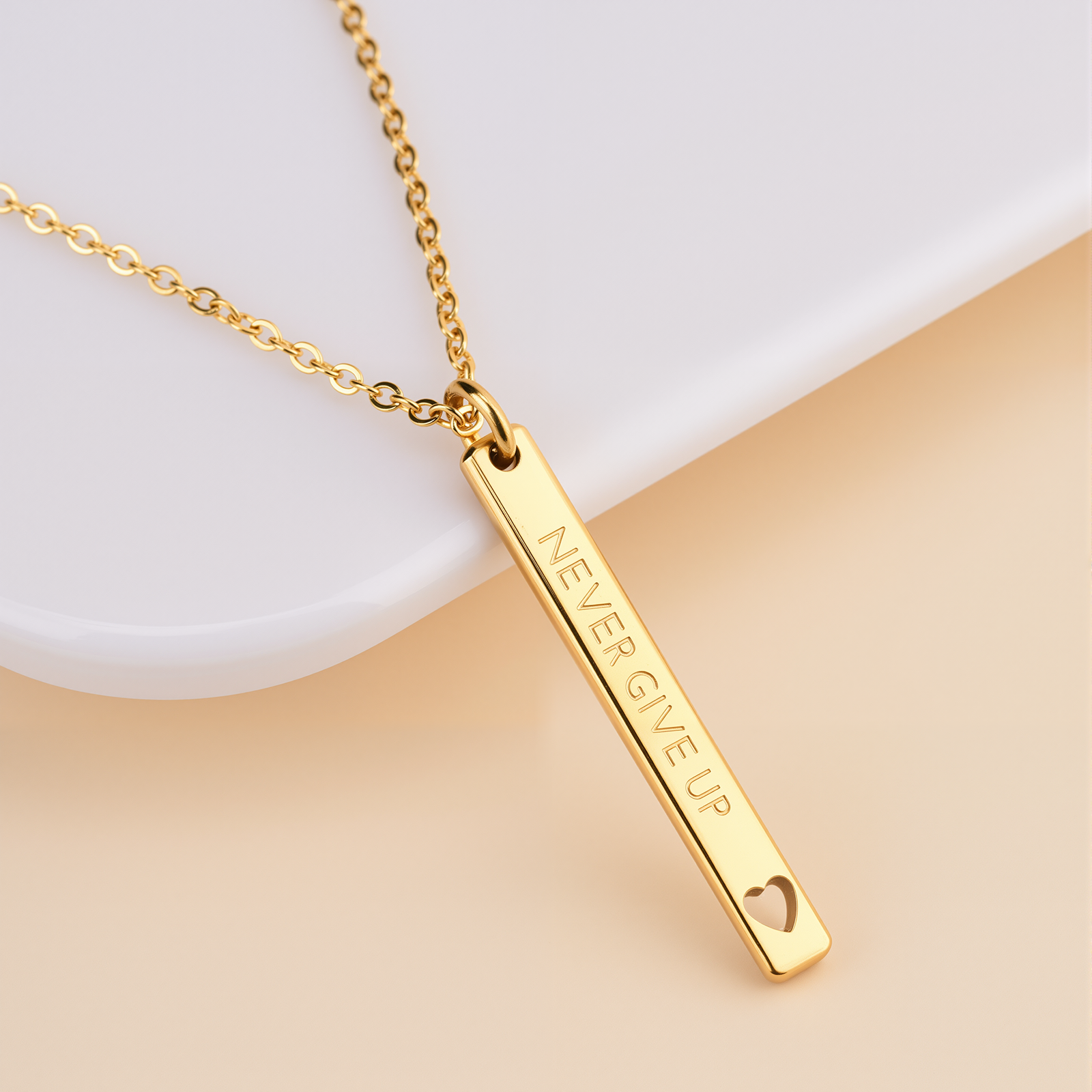 Never Give Up Stab-Halskette