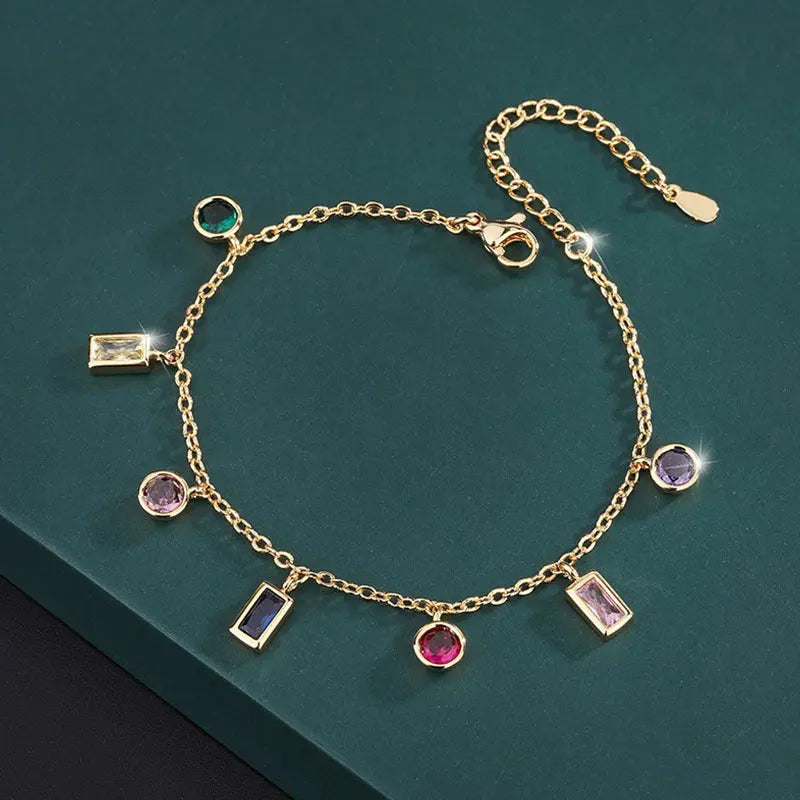 Armband Klara mit Zirkonia Anhängern Halskette Simple Pledge