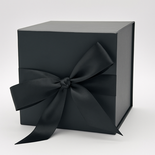 Luxuriöse Geschenkverpackung mit Schleife