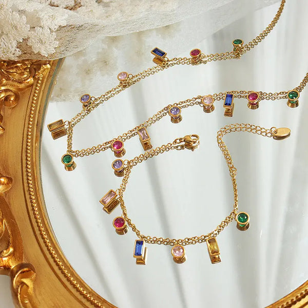 Klara necklace with zirconia pendants