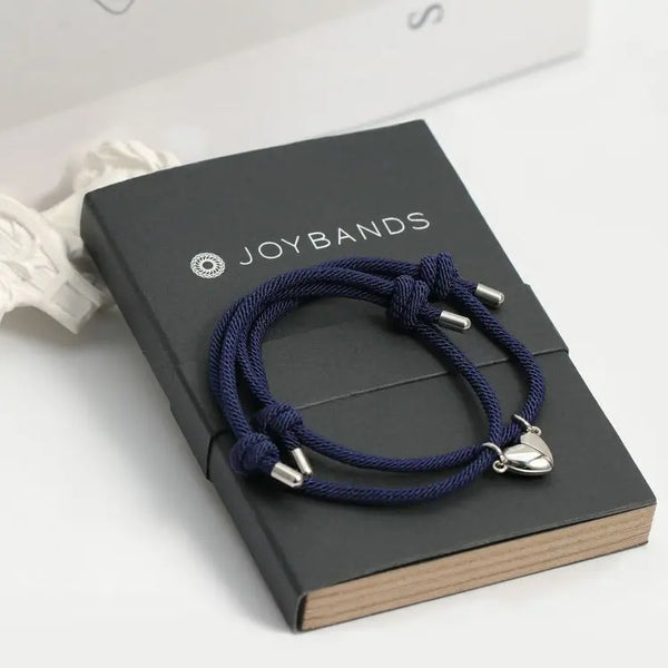 Set of 2 friendship bracelets with heart magnet (navy blue)