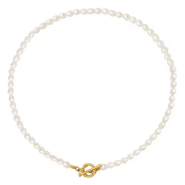 Pearl necklace Leyla