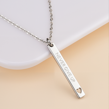 Never Give Up Stab-Halskette