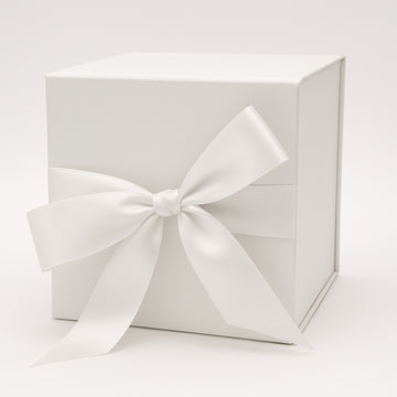 Geschenkverpackung mit Schleife